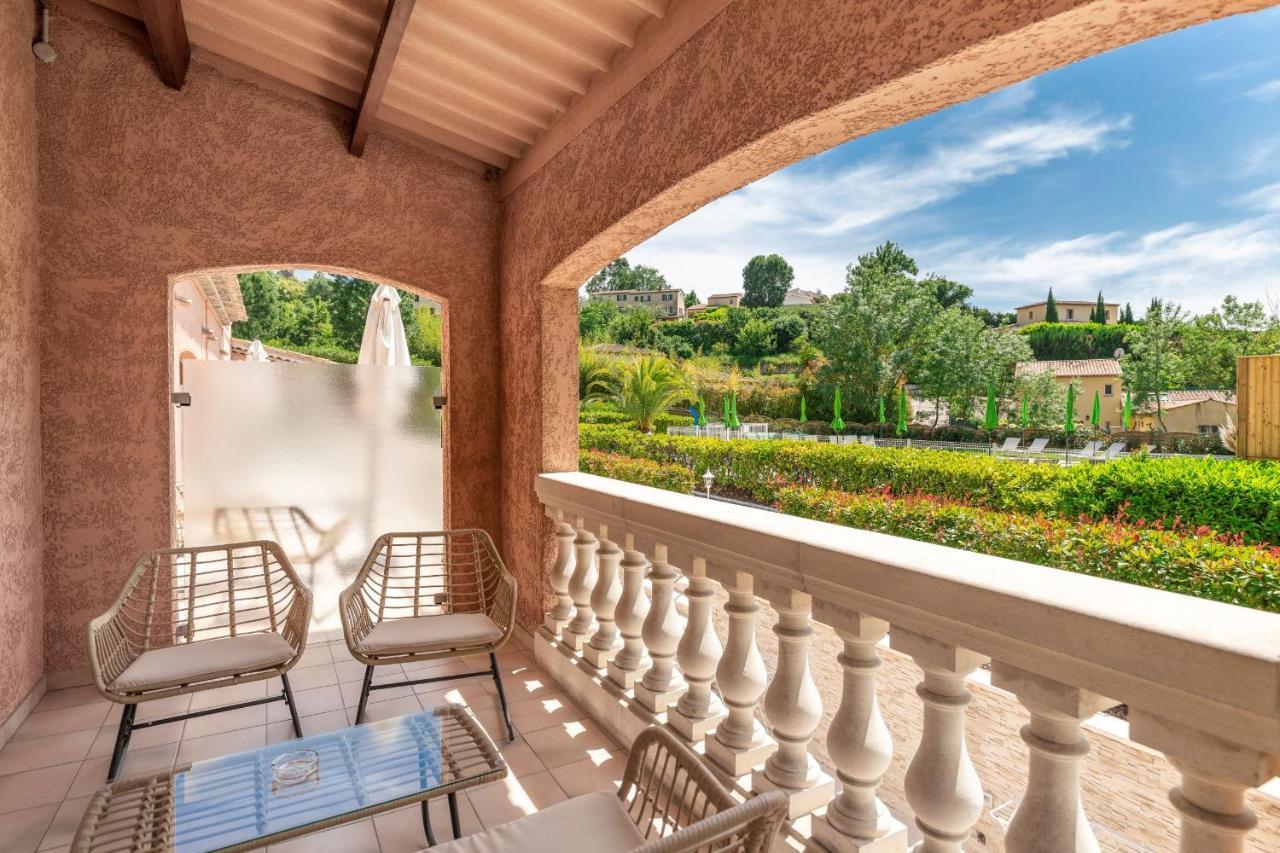 Отель Les Bastides Saint Paul Экстерьер фото