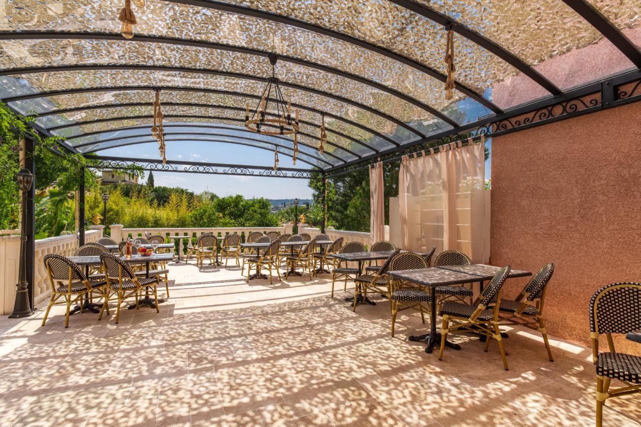 Отель Les Bastides Saint Paul Экстерьер фото